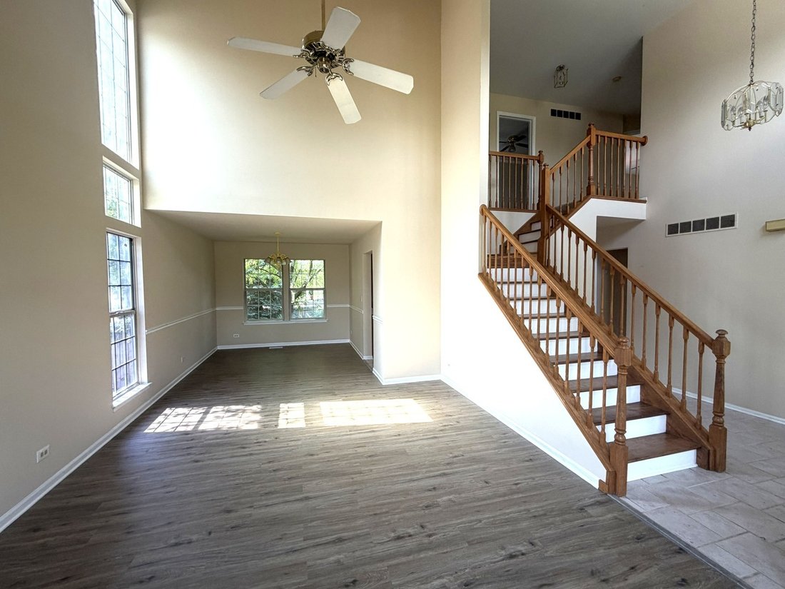 House in Aurora, Illinois, United States 5 - 18494719