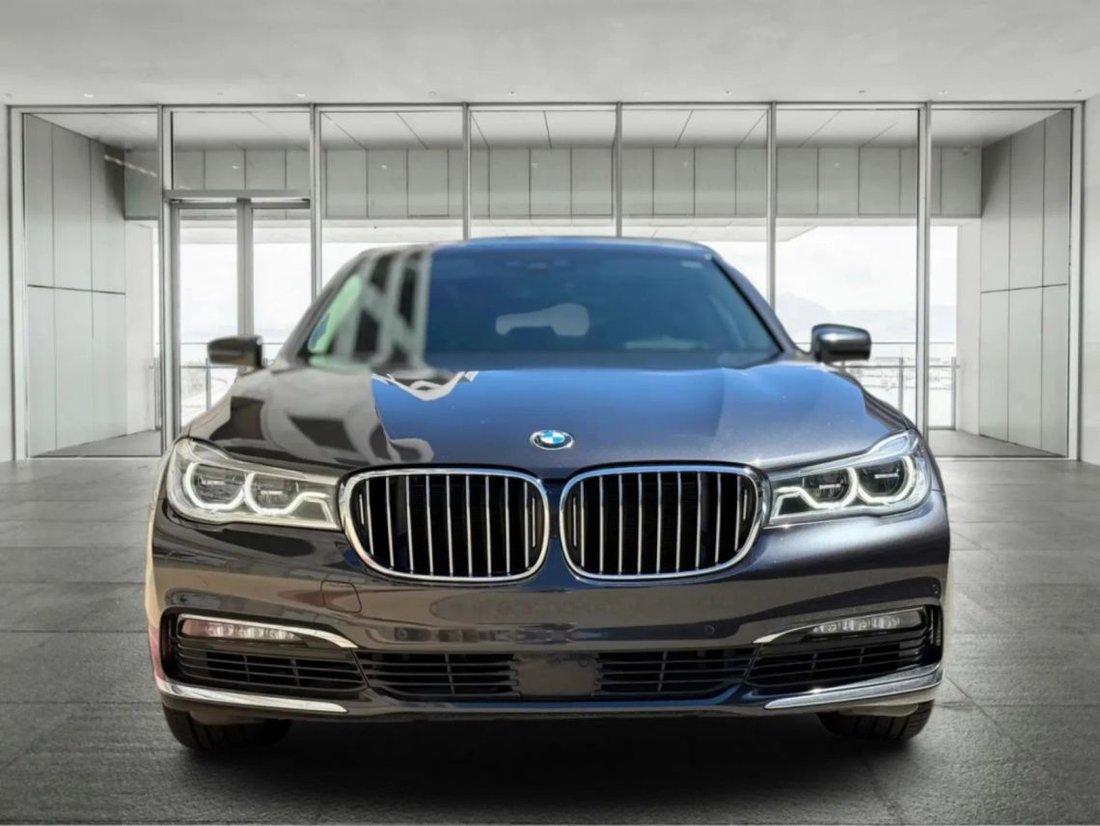 Sedan in Inglewood, CA, United States 2 - 17656469