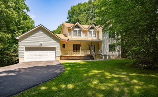 House in Holmes, New York, United States 1