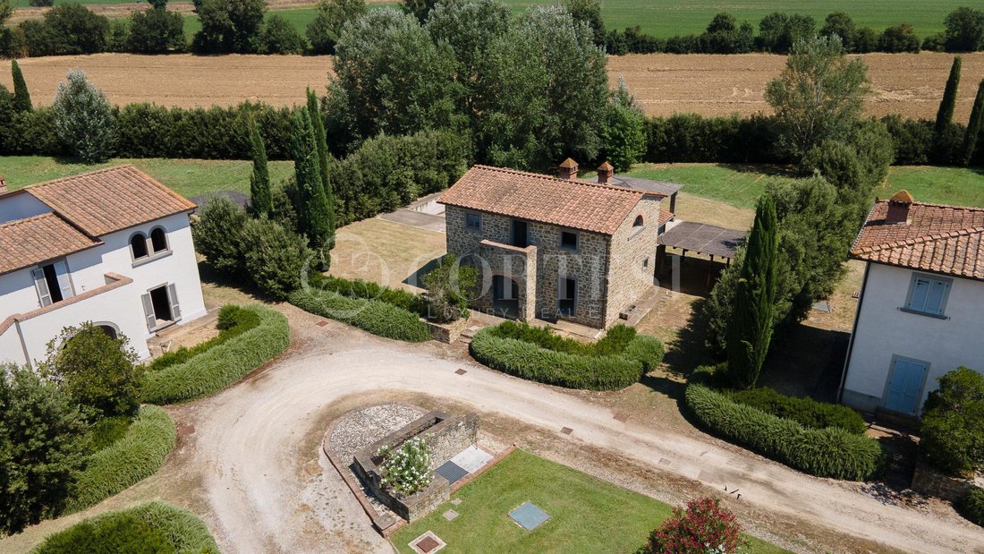 Villa in Center, Cortona, Tuscany 2 - 18495101