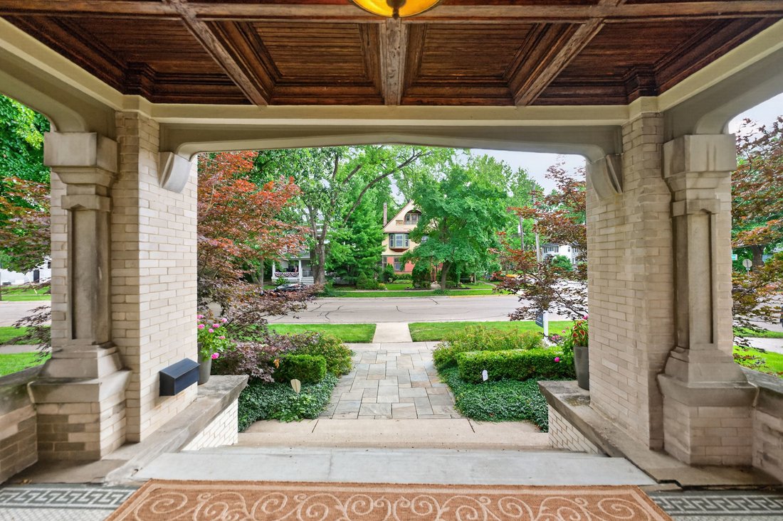 House in Aurora, Illinois, United States 5 - 18494679