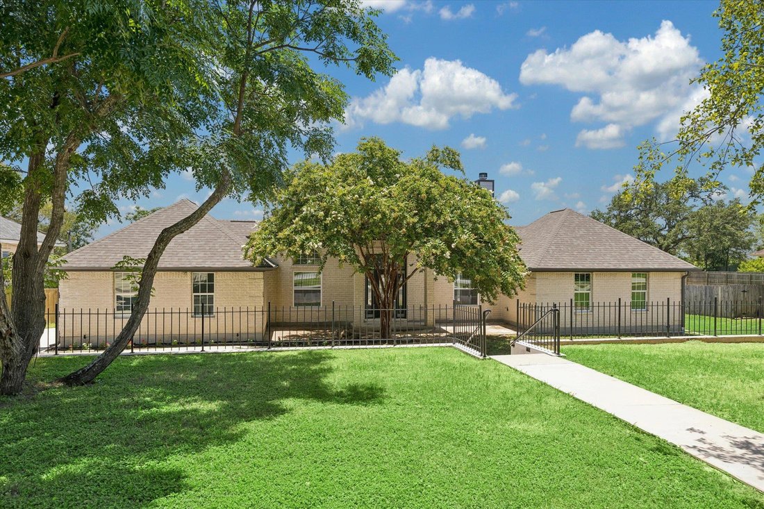 House in San Marcos, Texas, United States 2 - 18493347