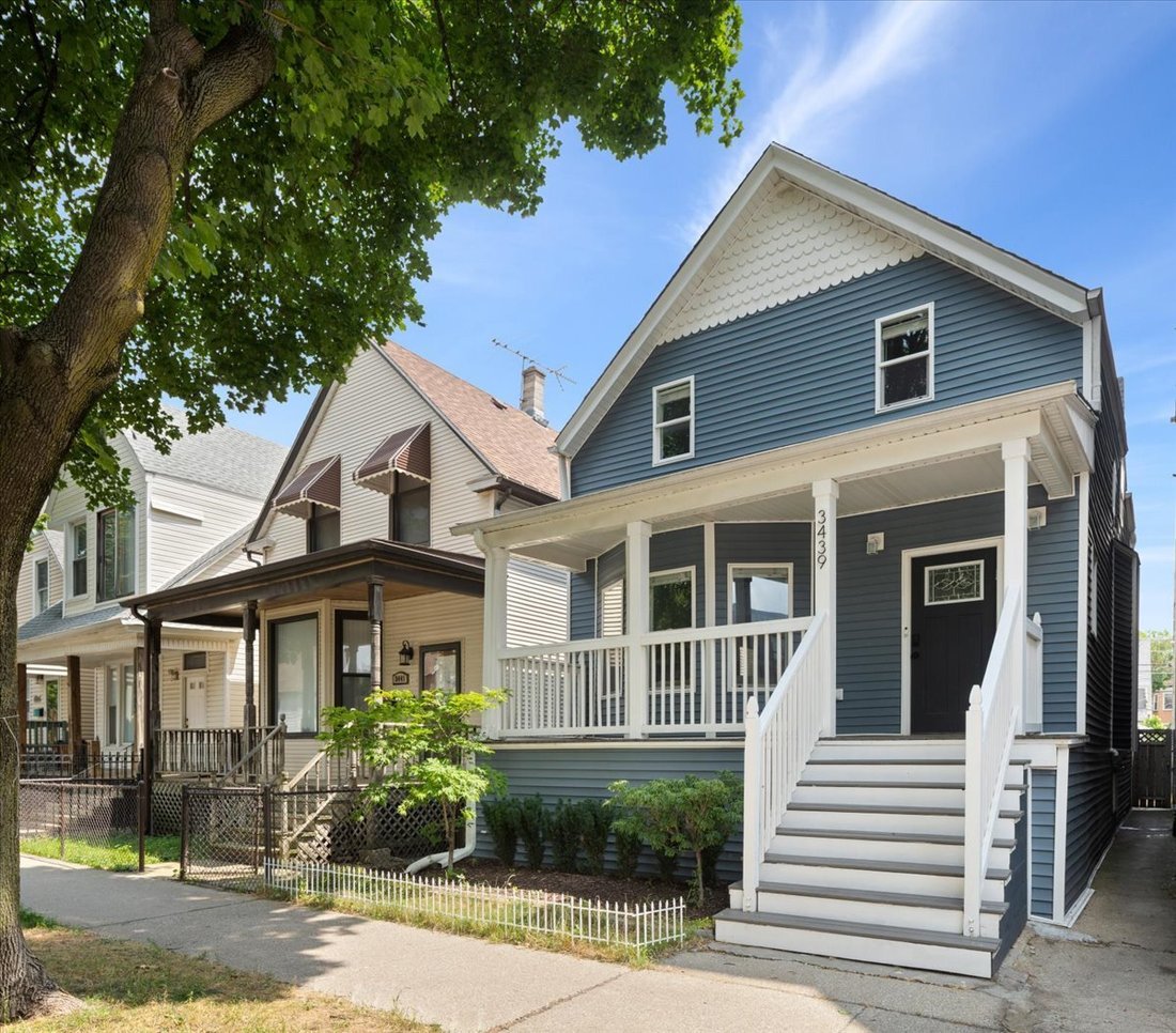 House in Chicago, Illinois, United States 2 - 18494696