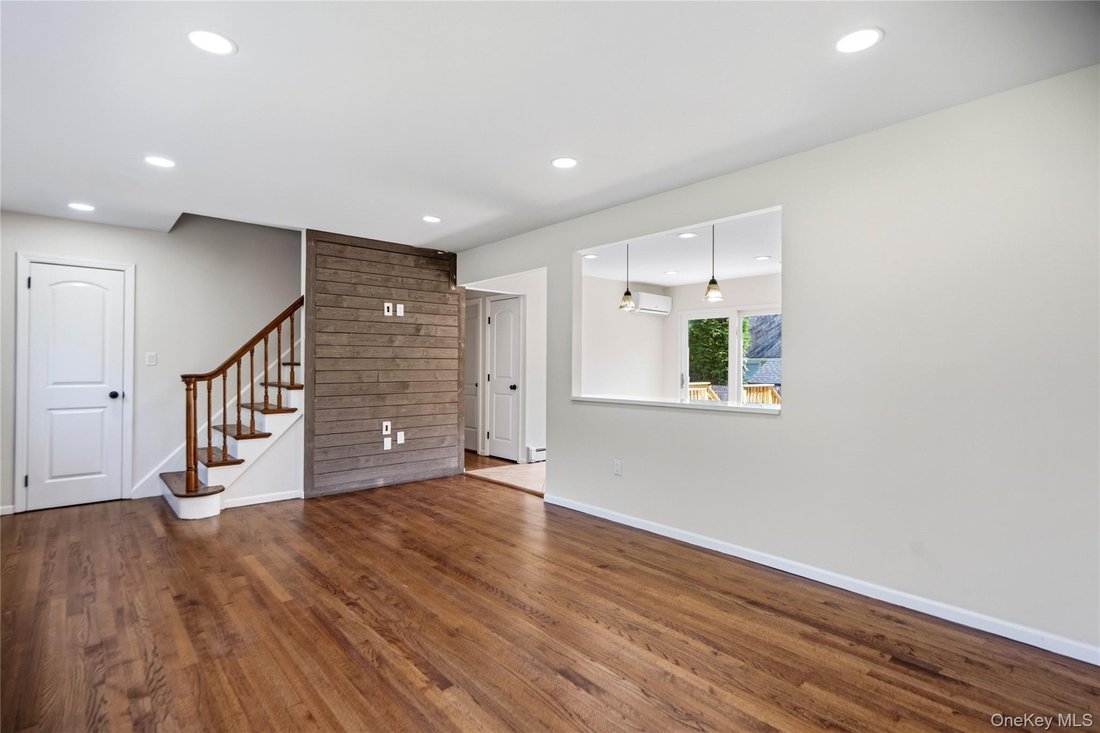 House in Miller Place, New York, United States 5 - 18495011