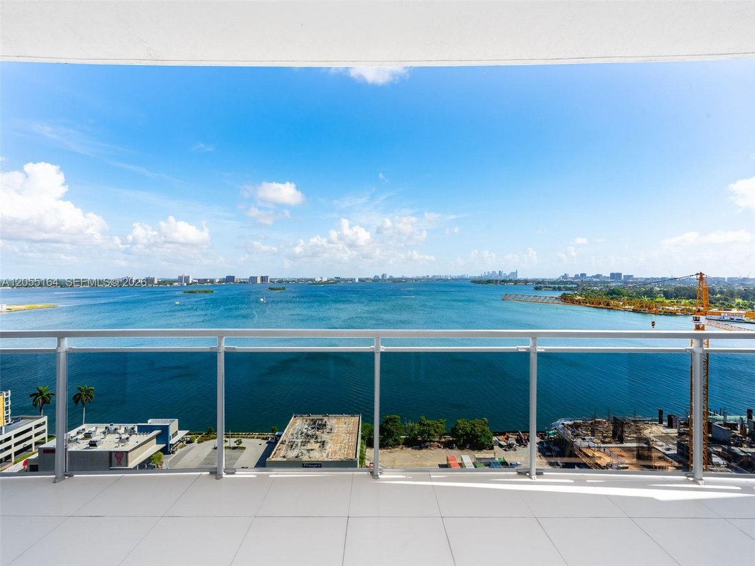 Condo in Miami Beach, Florida, United States 2 - 18495083