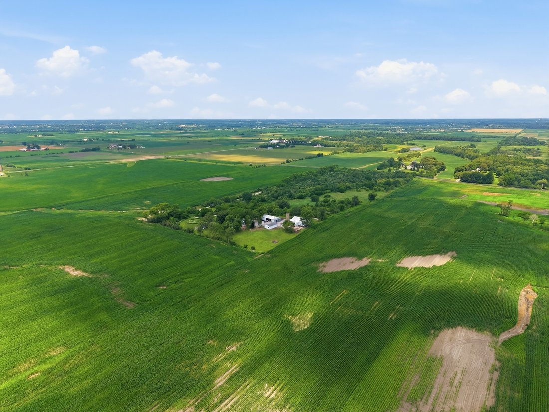 House in Beecher, Illinois, United States 4 - 18494723