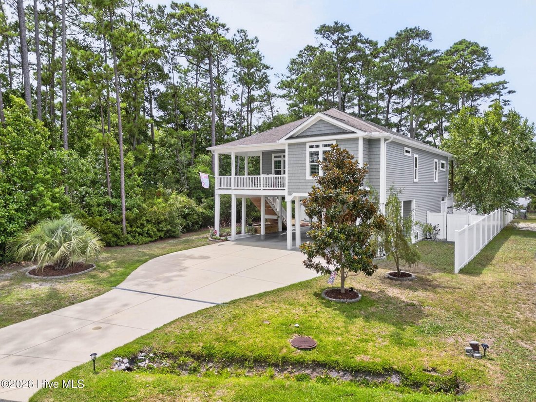 House in Oak Island, North Carolina, United States 2 - 18495278