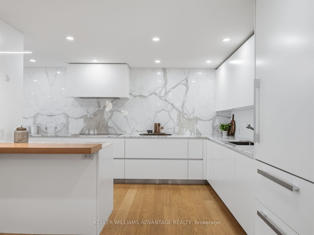 Condo in Toronto, Ontario, Canada 5 - 18494823