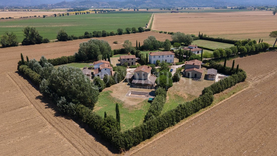 Villa in Center, Cortona, Tuscany 5 - 18495101