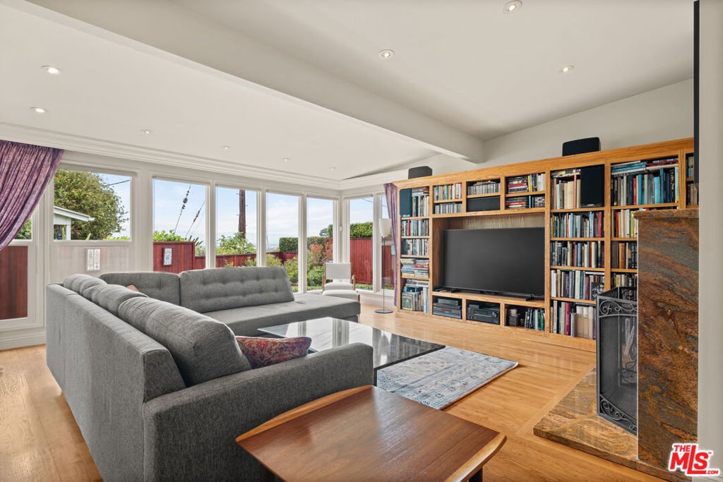 House in Los Angeles, California, United States 3 - 18494427