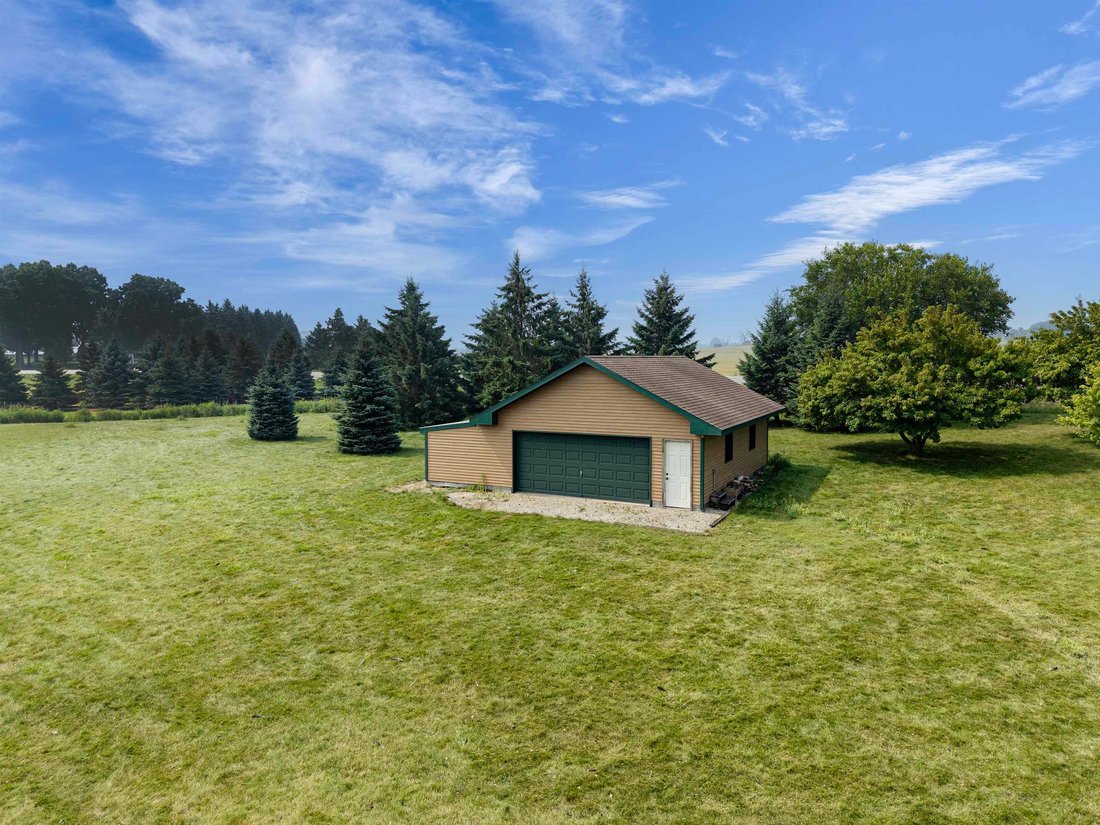 House in Pickett, Wisconsin, United States 4 - 18494899