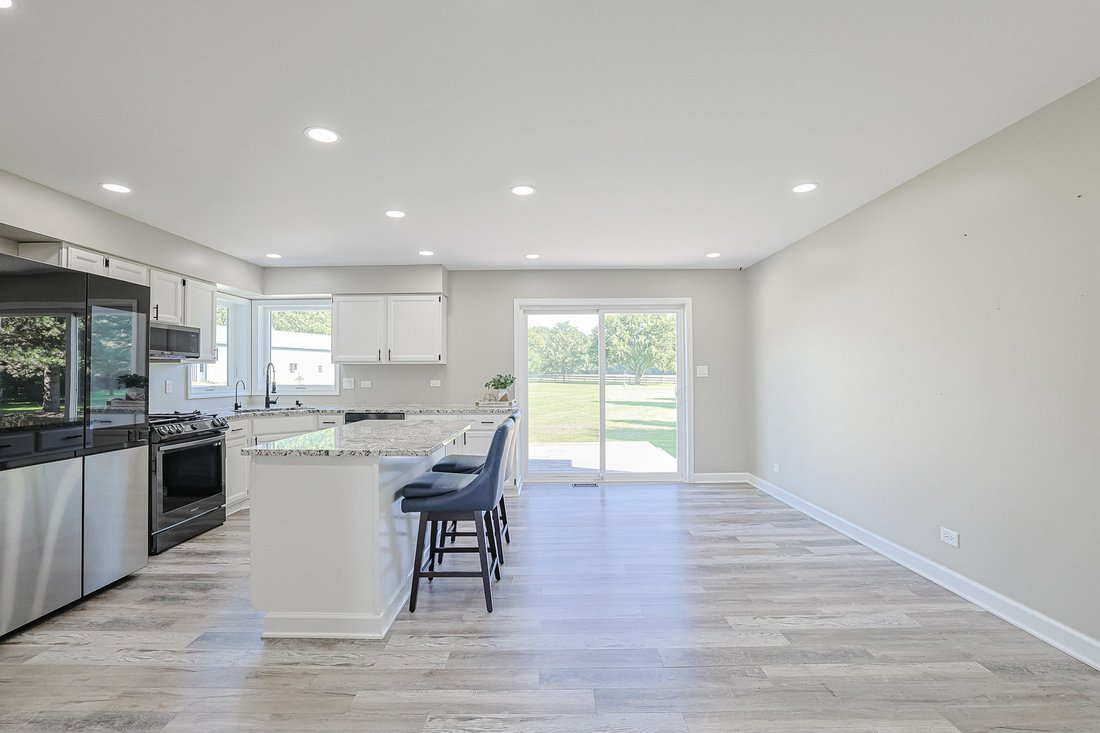 House in Fox Lake, Illinois, United States 5 - 18494711