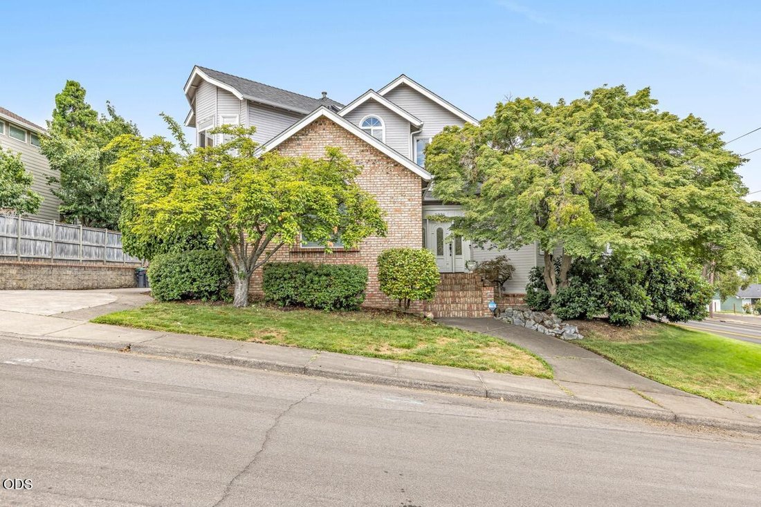 House in Medford, Oregon, United States 2 - 18494411