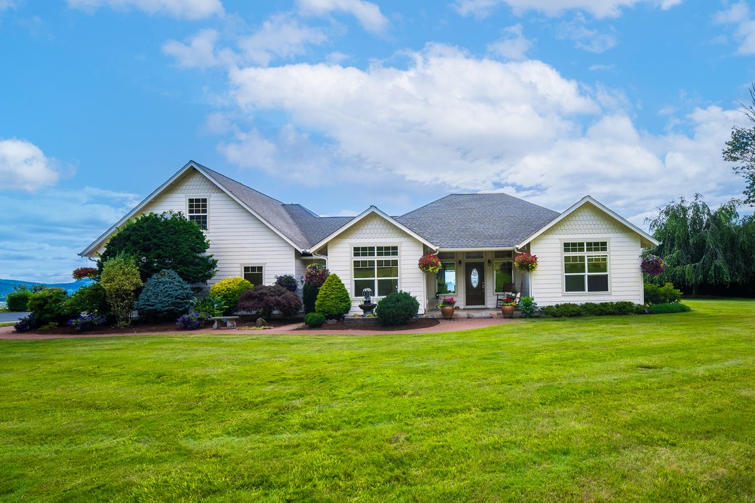House in Mossyrock, Washington, United States 1 - 18491721