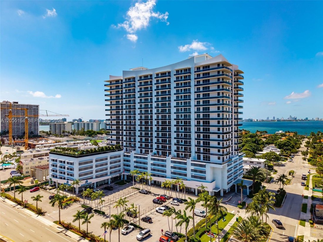 Condo in Miami Beach, Florida, United States 1 - 18495083