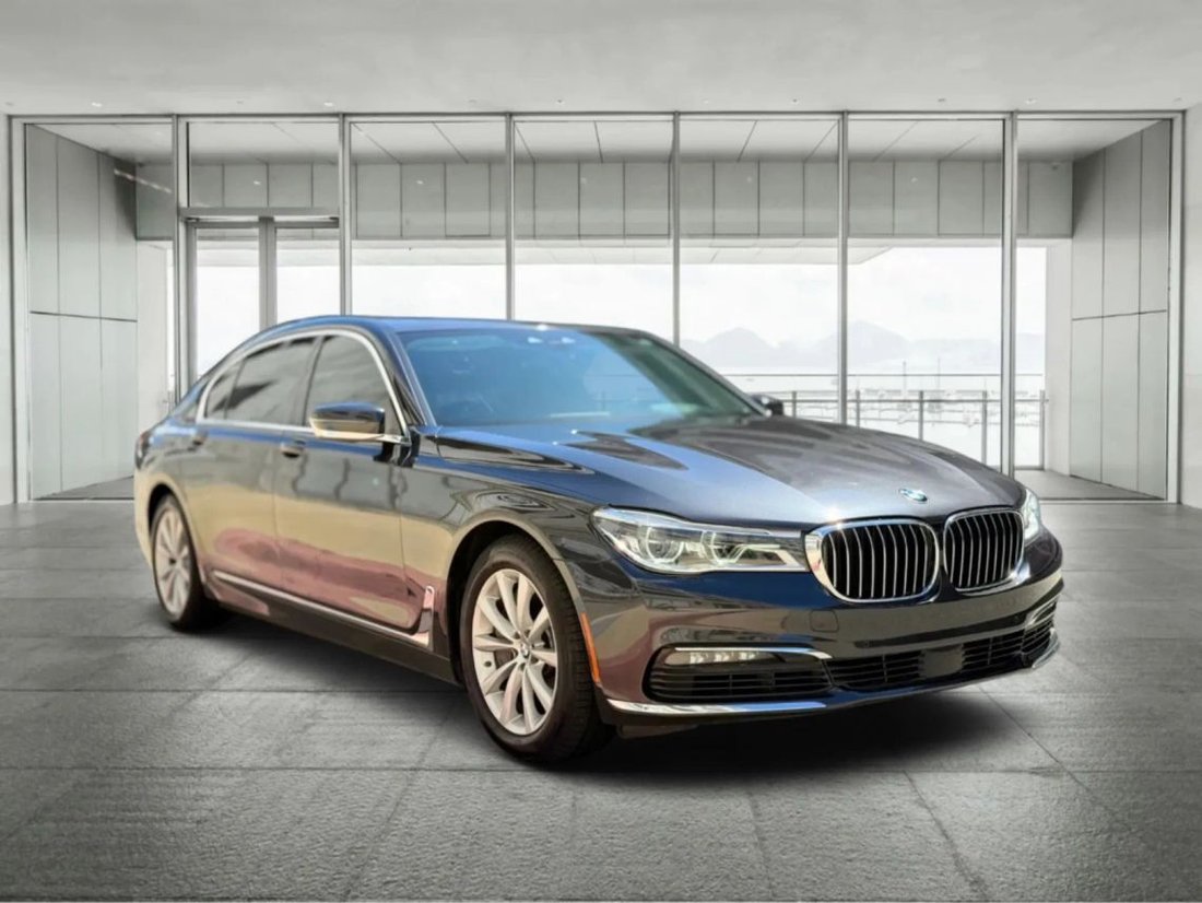 Sedan in Inglewood, CA, United States 4 - 17656469