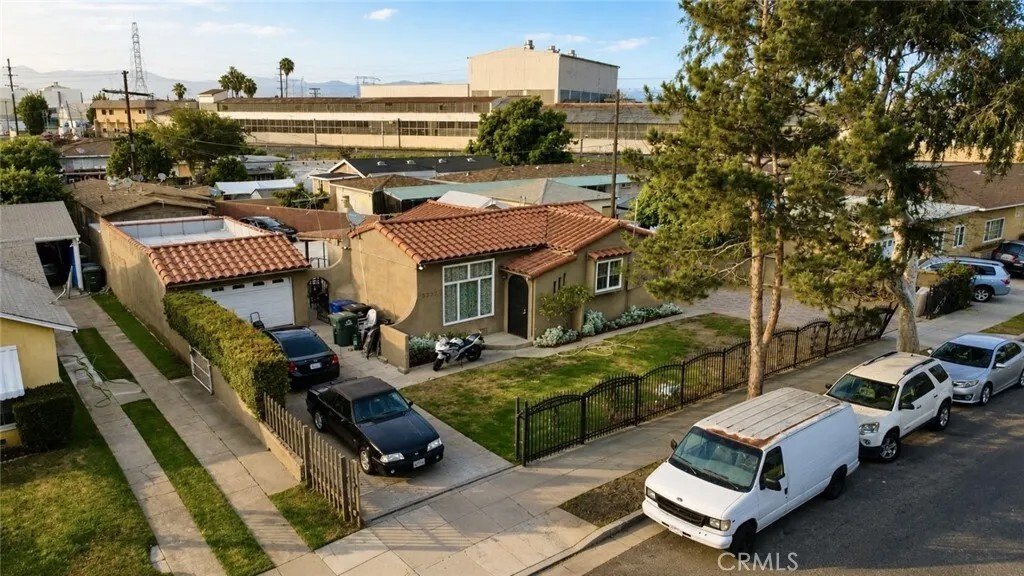 South Gate, California, United States 5 - 18493696