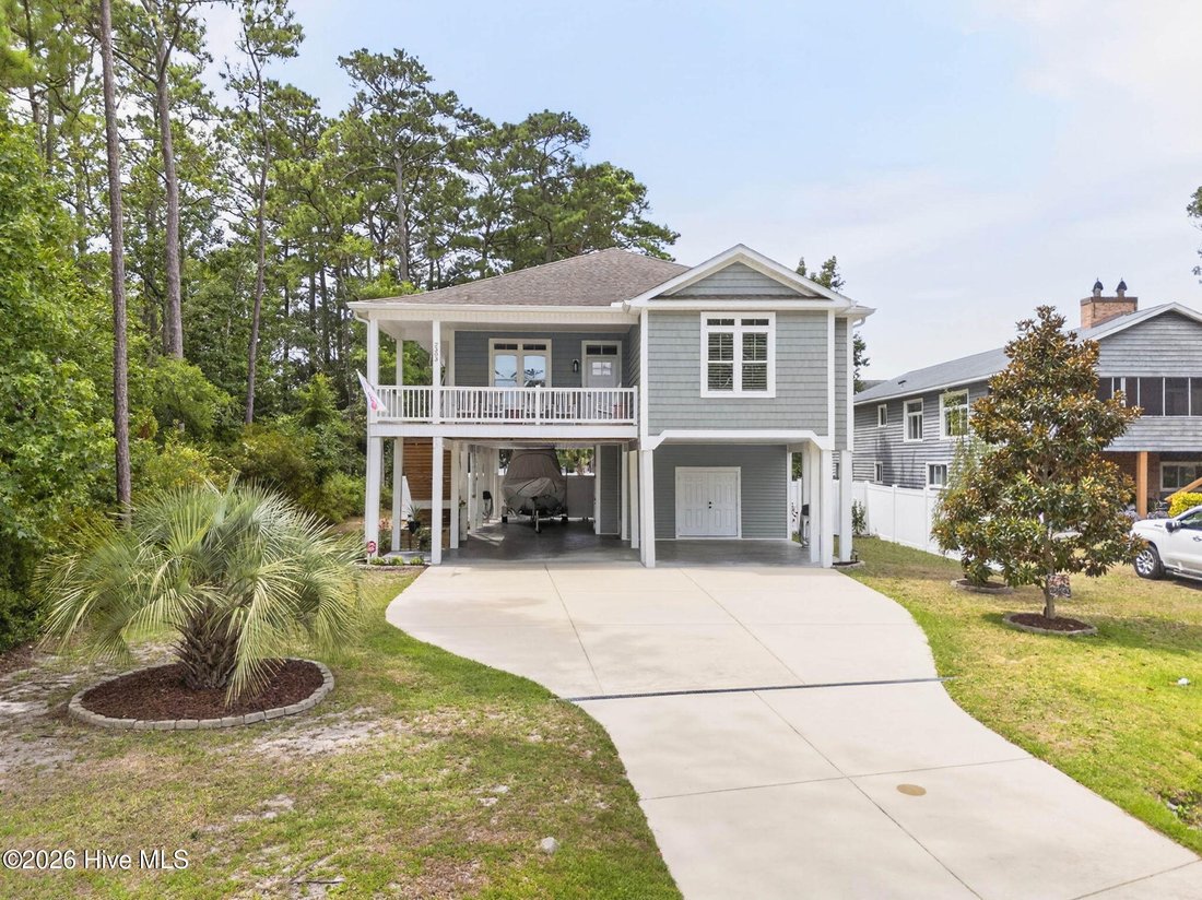 House in Oak Island, North Carolina, United States 1 - 18495278