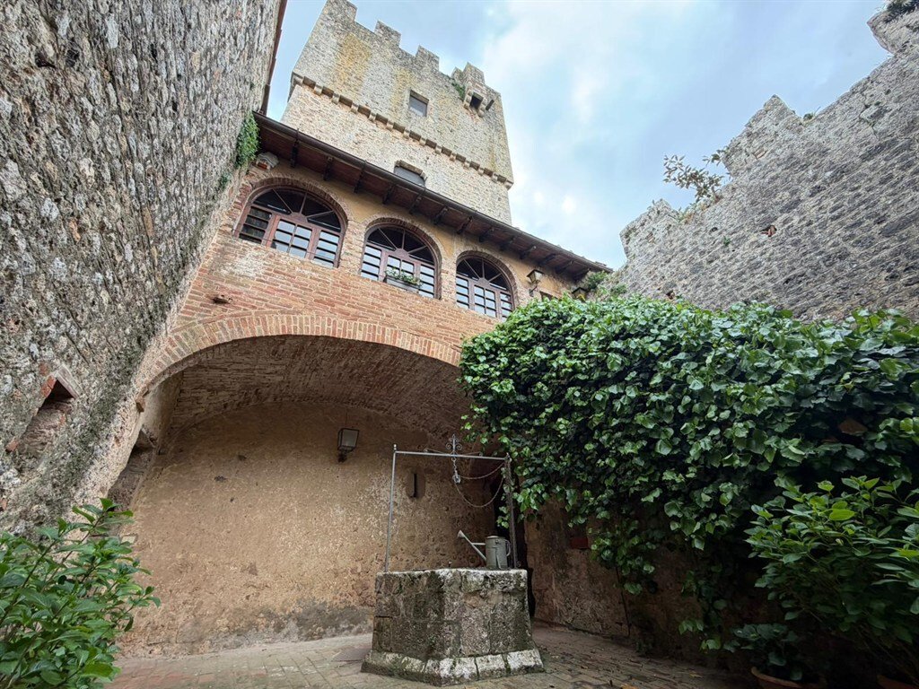 Villa in Monteriggioni, Tuscany, Italy 1 - 18493166