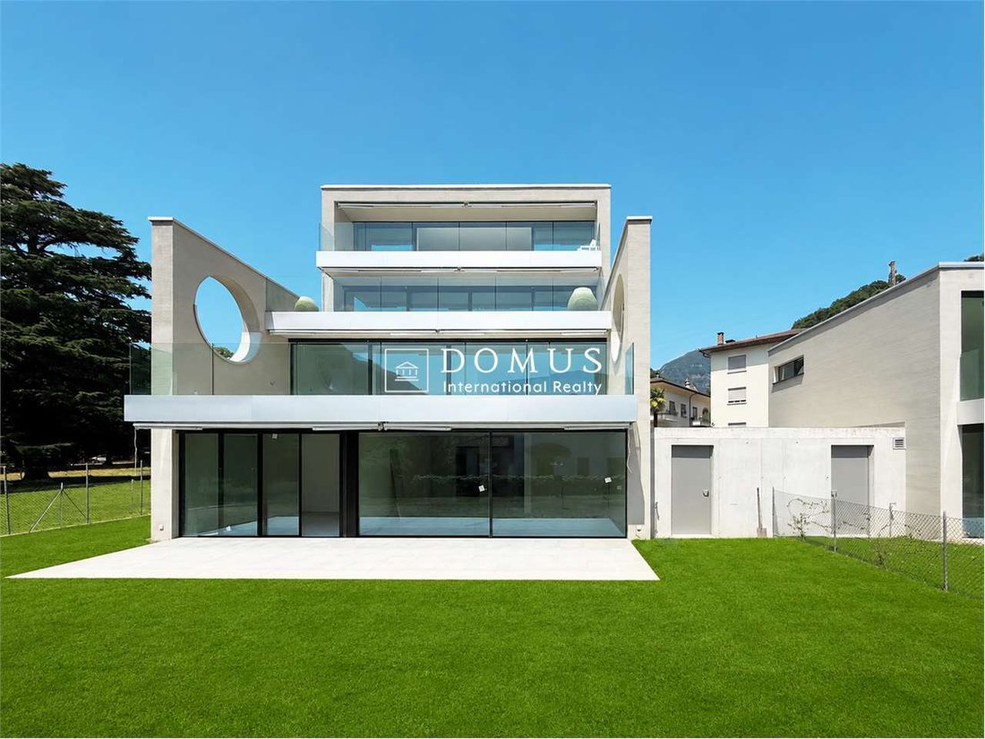 Apartment in Maroggia, Ticino, Switzerland 1 - 18495108