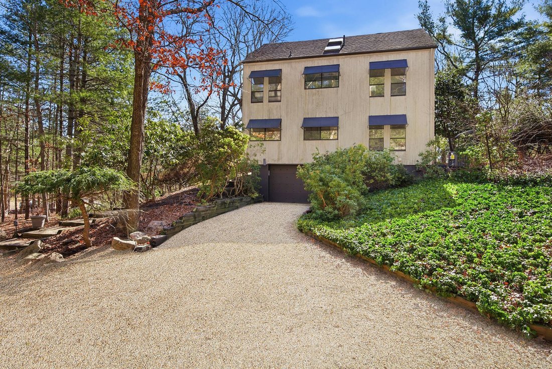 House in East Hampton, New York, United States 2 - 17331877