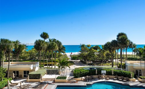 Condo in Bal Harbour, Florida, United States 1
