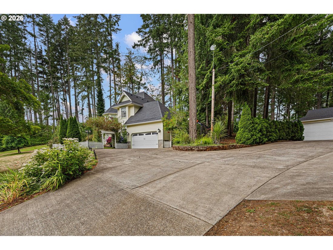 House in Eugene, Oregon, United States 3 - 18494863