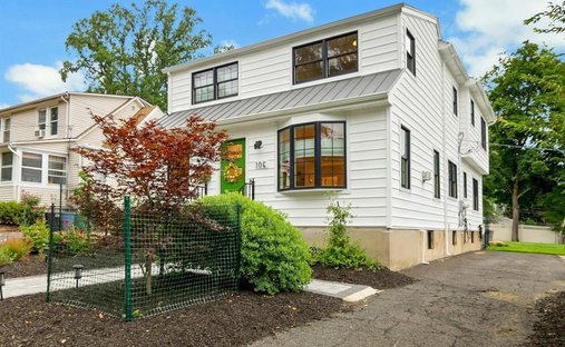 House in River Vale, New Jersey, United States 1