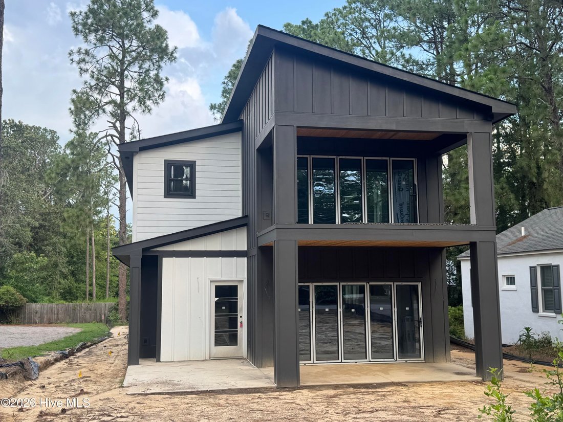 House in Southern Pines, North Carolina, United States 2 - 17286435