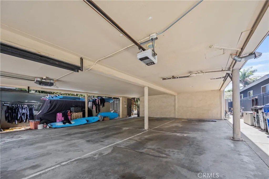 Los Angeles, California, United States 5 - 18493541