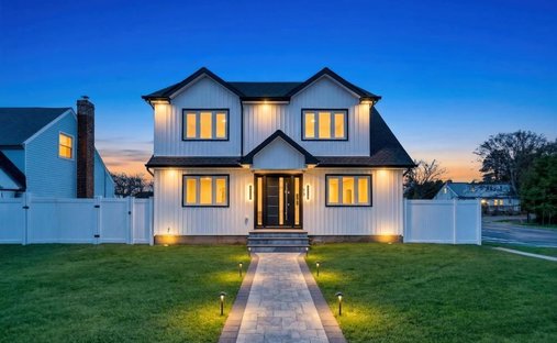 House in Hicksville, New York, United States 1