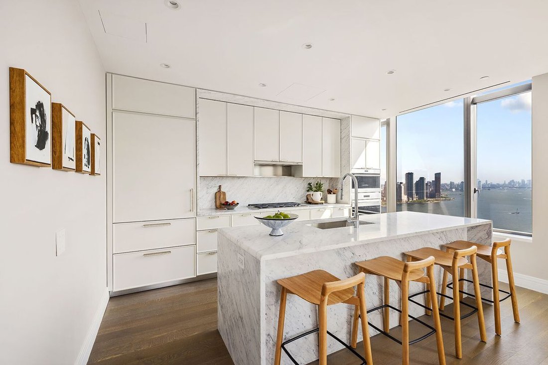 Condo in New York, New York, United States 3 - 18007272