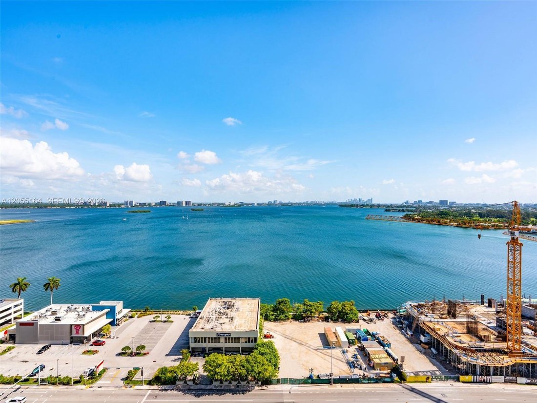 Condo in Miami Beach, Florida, United States 3 - 18495083