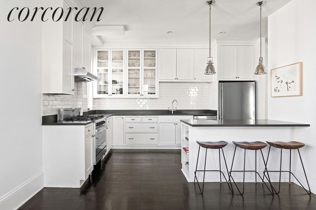 Condo in New York, New York, United States 3 - 18492369