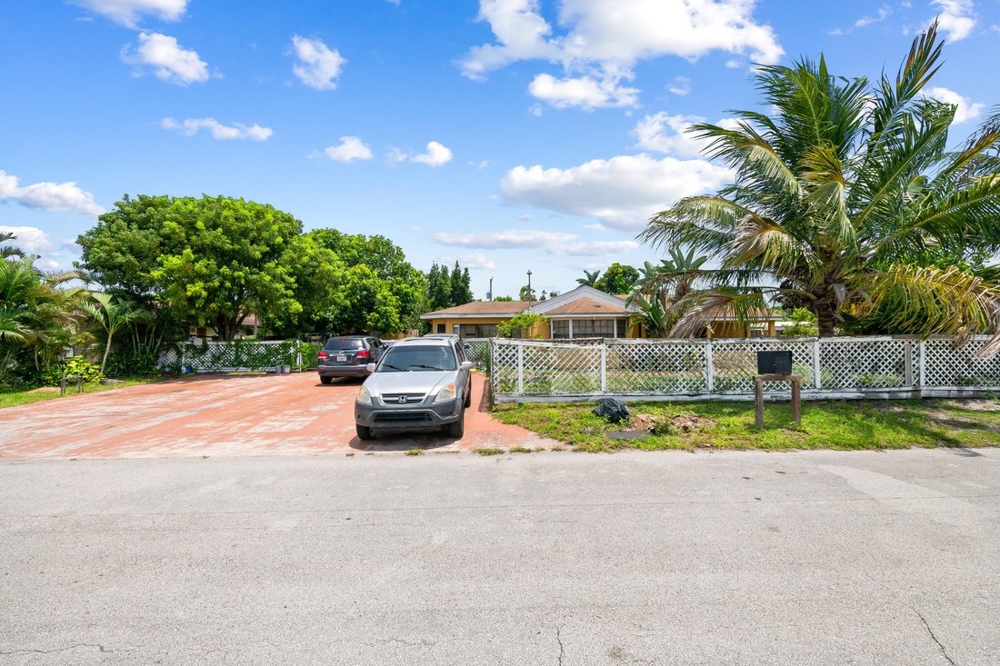 House in West Palm Beach, Florida, United States 4 - 18493980