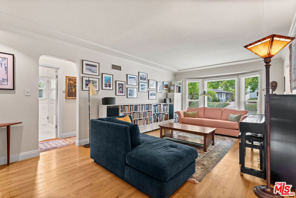 House in Los Angeles, California, United States 4 - 18494427