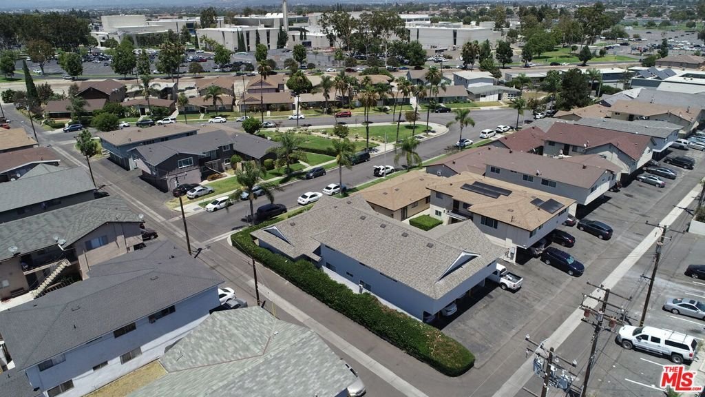 Cypress, California, United States 5 - 18494417