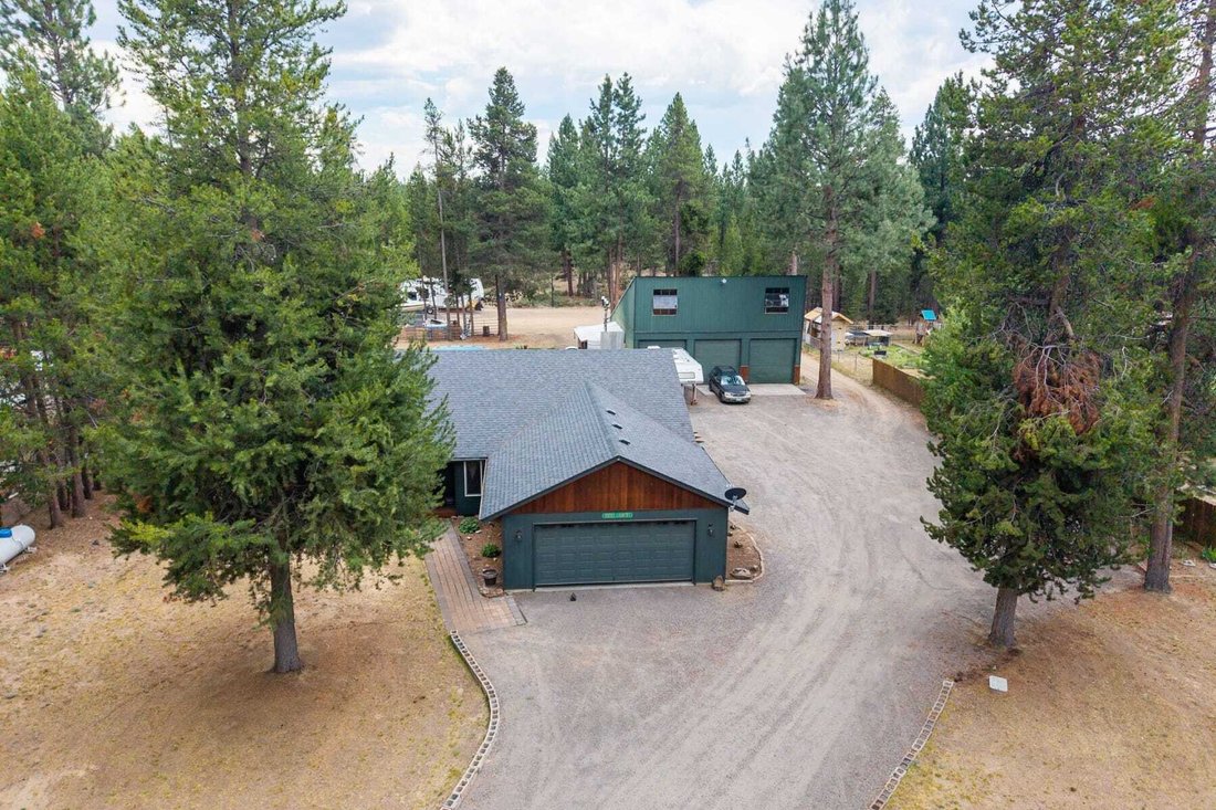 House in La Pine, Oregon, United States 2 - 17672112
