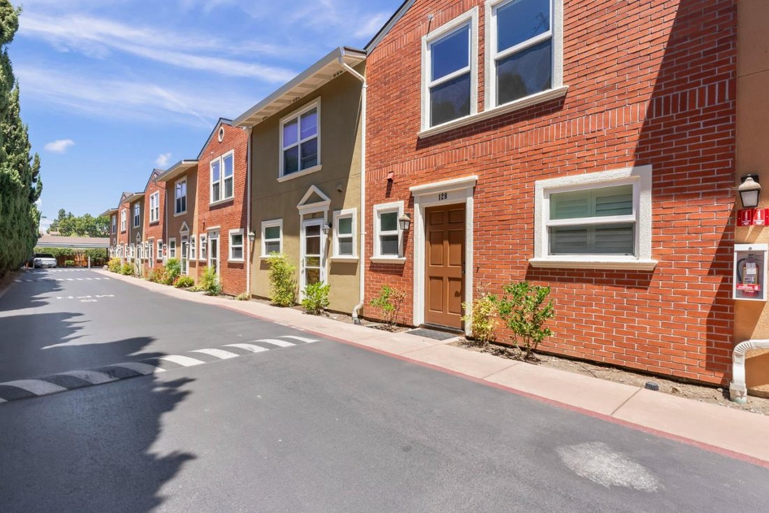 Townhouse in Sunnyvale, California, United States 2 - 18493234