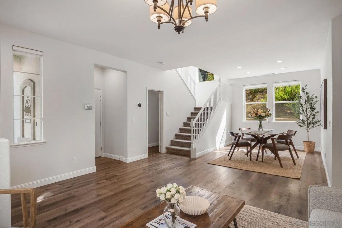 Condo in San Diego, California, United States 5 - 18493727