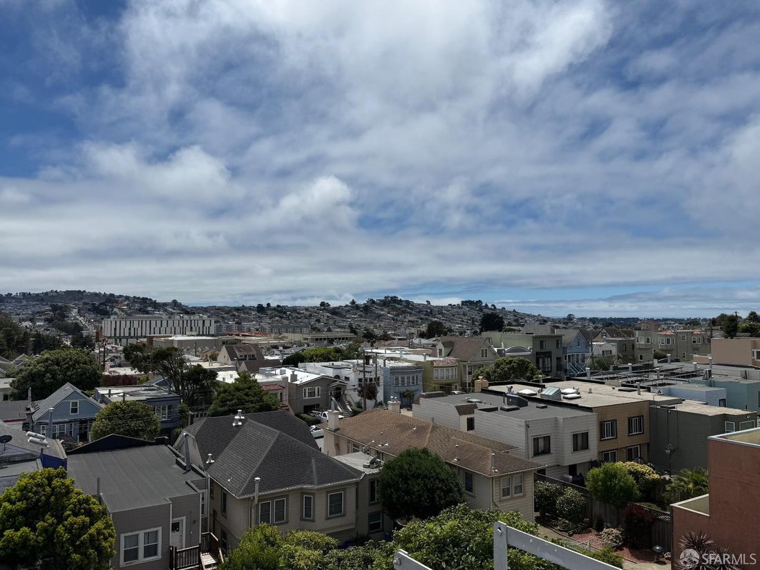 San Francisco, California, United States 5 - 18494358