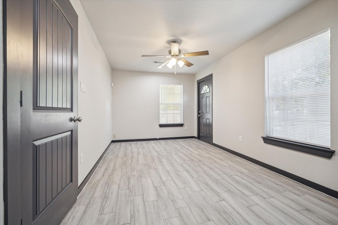 Houston, Texas, United States 5 - 18494056