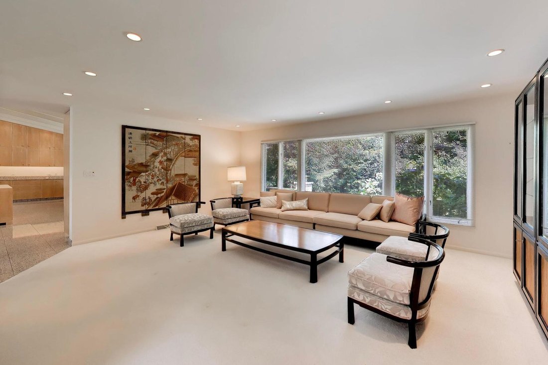 House in Skokie, Illinois, United States 4 - 18494658