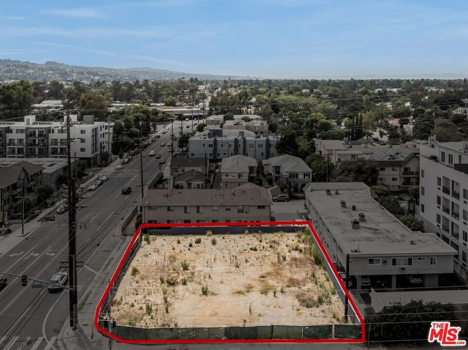Land in Los Angeles, California, United States 1 - 18495038