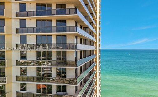 Eigentumswohnung in Golden Beach, Florida, Vereinigte Staaten 1