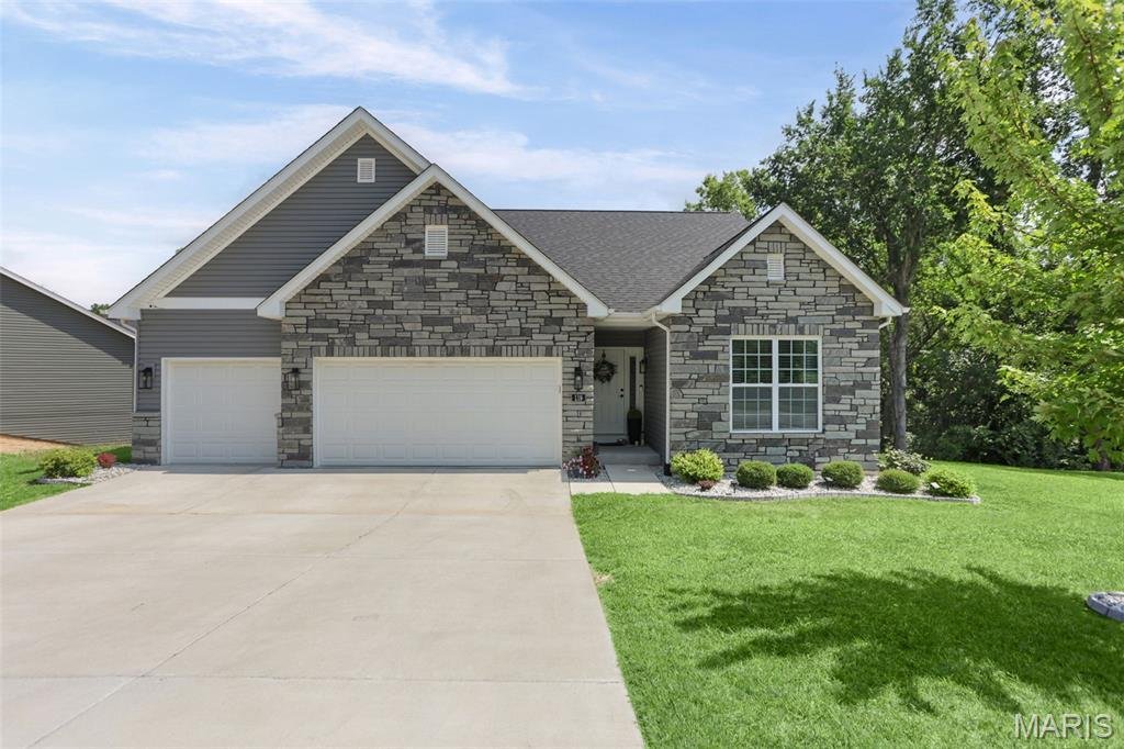 House in Edwardsville, Illinois, United States 2 - 18493386