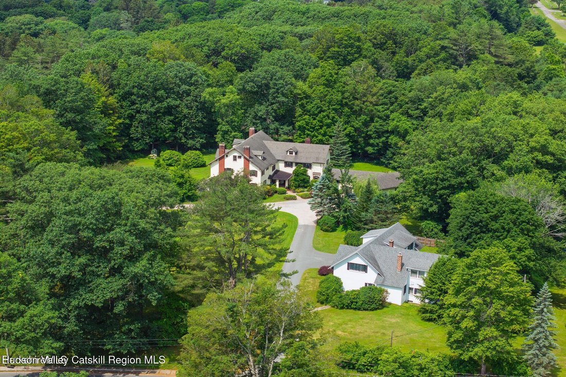 House in Dalton, Massachusetts, United States 3 - 18494000