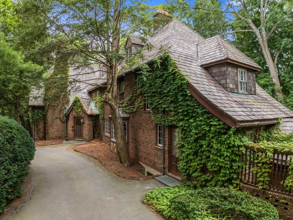 House in Wellesley, Massachusetts, United States 3 - 18494984