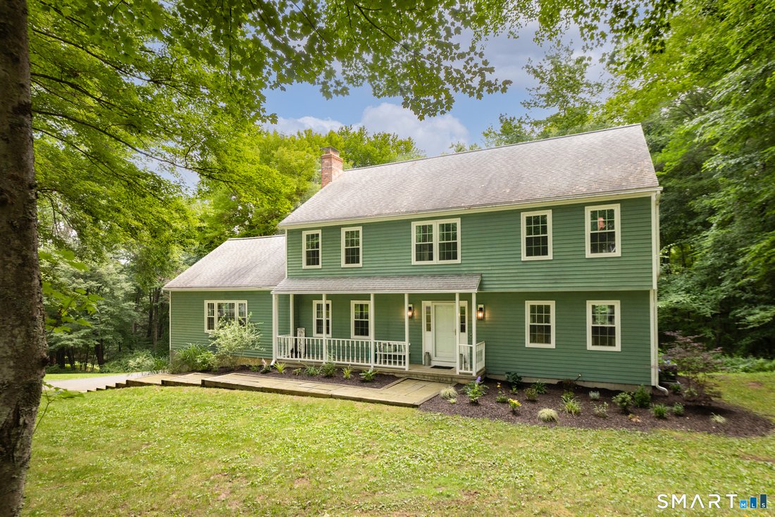 Newtown, Connecticut, United States 1 - 18494958