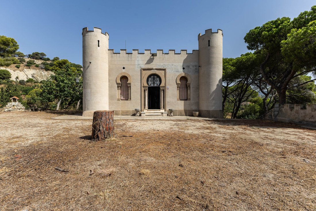 House in Districte 3, Badalona, Spain 5 - 18493480